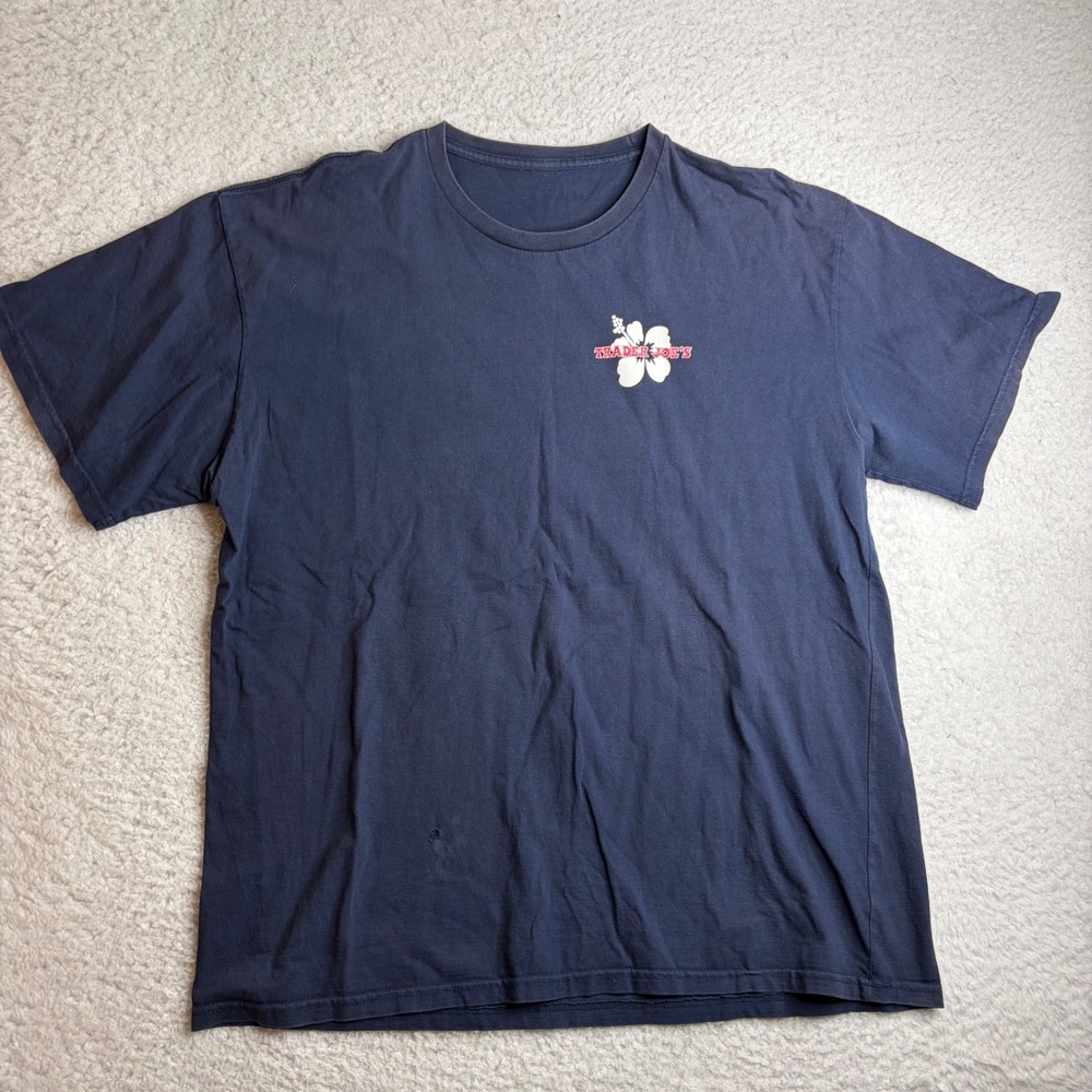 Vintage Trader Joes Hibiscus Logo T-Shirt Navy Blue Men XL Crewneck Graphic Tee